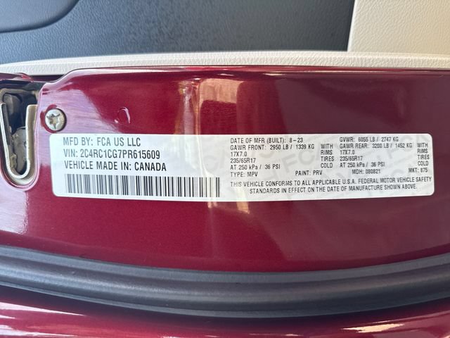 Used 2023 Chrysler Voyager LX FWD image 17