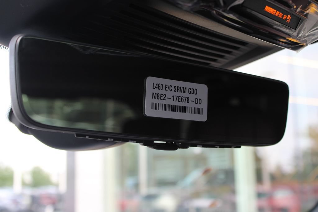 New 2026 Land Rover Range Rover SE AWD/4WD image 17