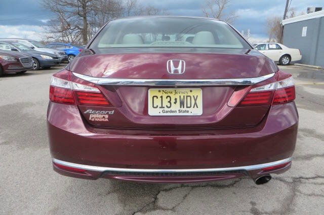 Used 2016 Honda Accord LX image 7