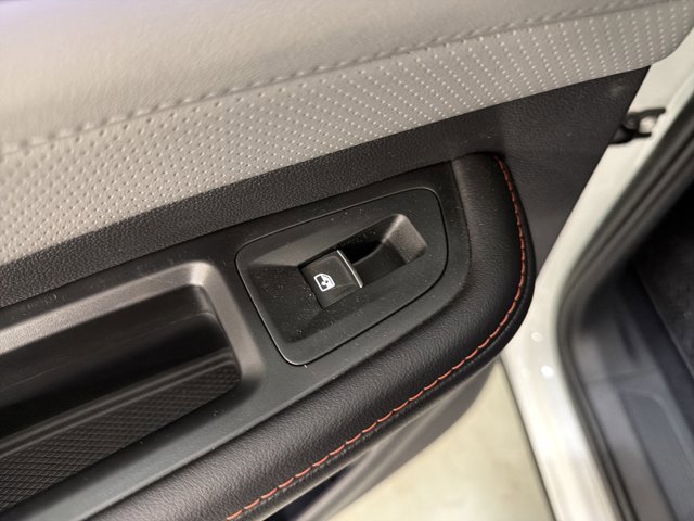 Certified 2026 Volkswagen Atlas Peak Edition AWD/4WD image 25