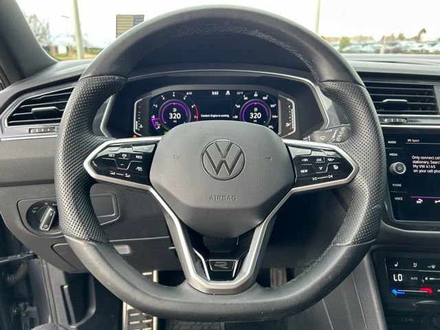 Used 2022 Volkswagen Tiguan SEL R-Line AWD/4WD image 10