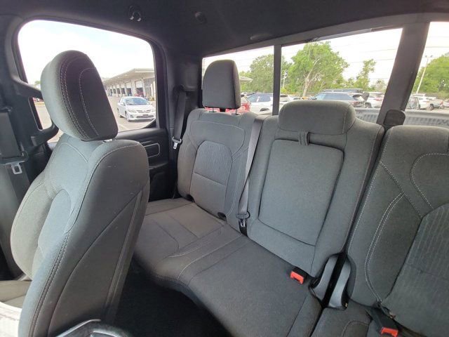 Used 2020 RAM 1500 Big Horn AWD/4WD image 4