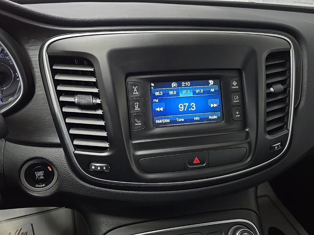 Used 2015 Chrysler 200 Limited w/ Convenience Group image 24