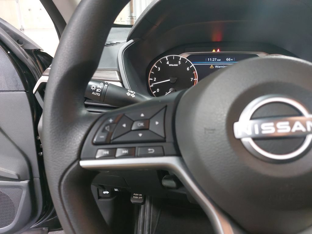 Certified 2025 Nissan Altima 2.5 SV FWD image 17