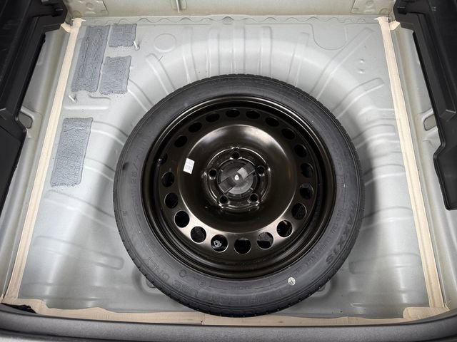 Used 2025 Chevrolet Trax LT w/ LT Convenience Package image 33