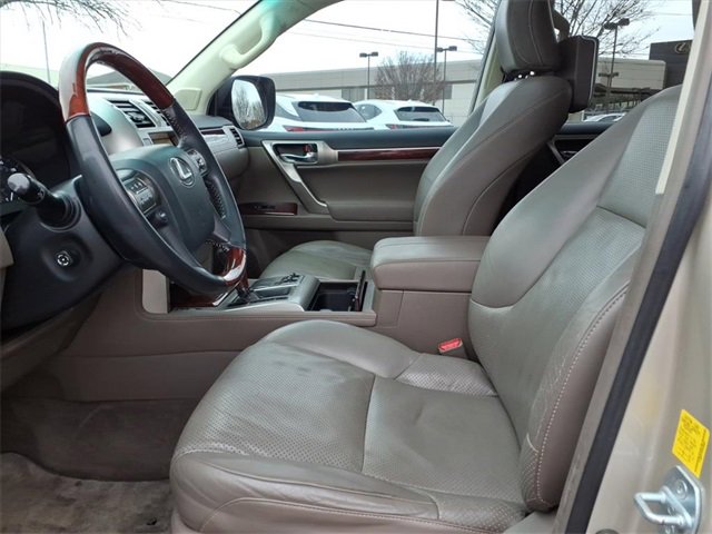 Used 2010 Lexus GX 460 image 10