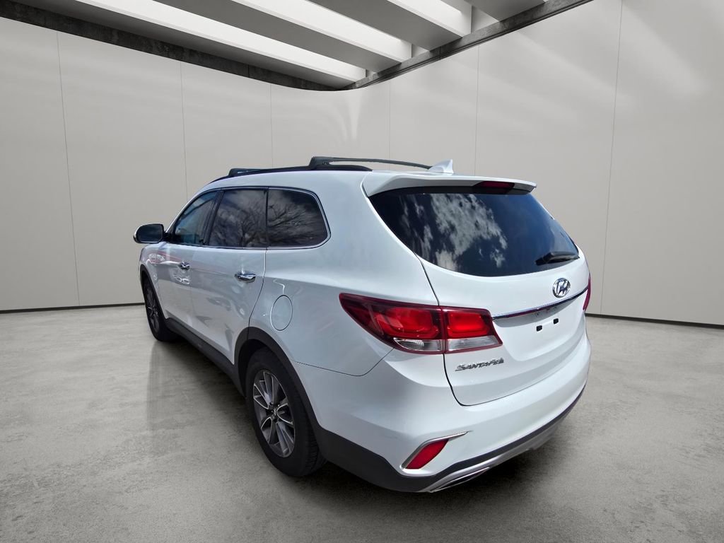 Used 2017 Hyundai Santa Fe SE w/ SE Premium Package 02 FWD image 6