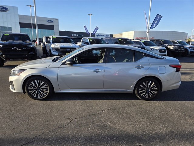 Used 2024 Nissan Altima 2.5 SV image 4