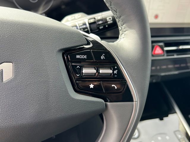 New 2026 Kia Niro Wave FWD image 23