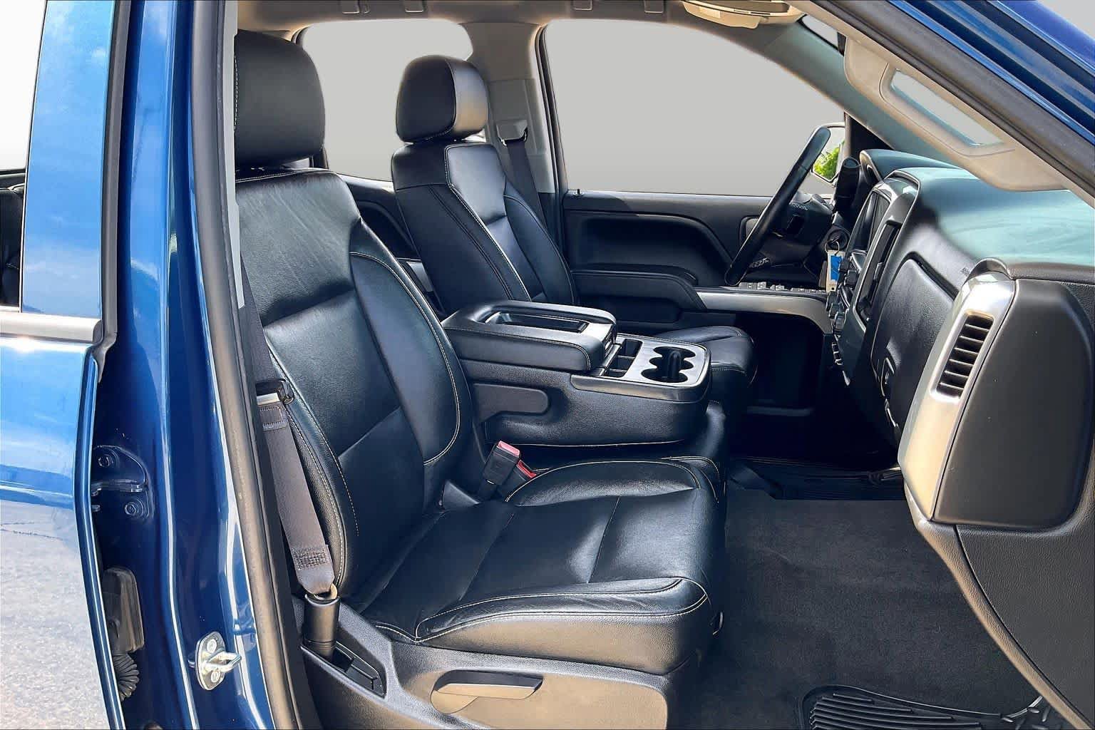 Used 2017 Chevrolet Silverado 1500 LT w/ All Star Edition RWD image 9