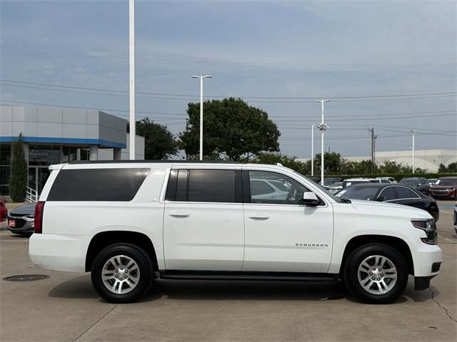 Used 2020 Chevrolet Suburban LT image 3