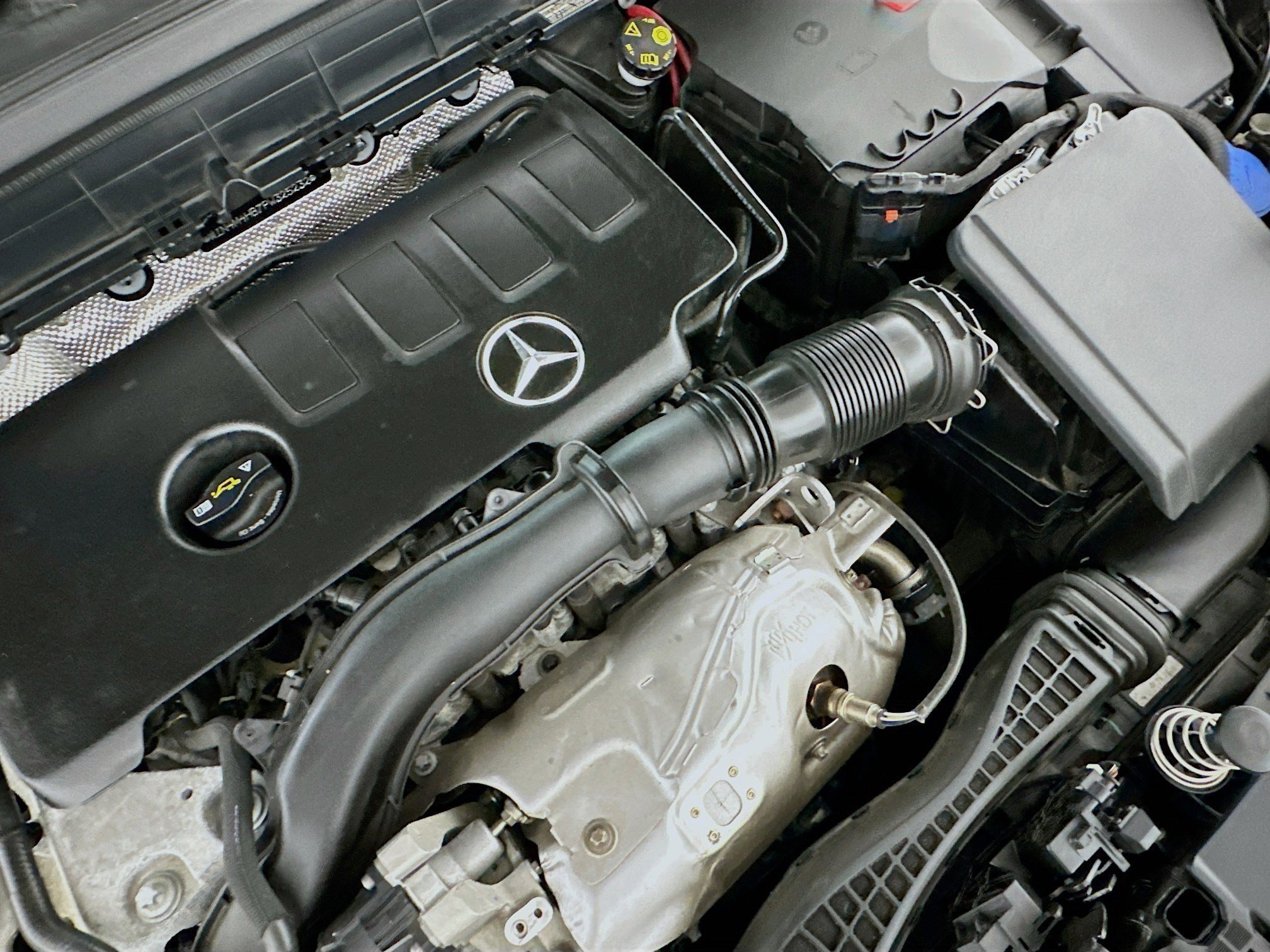 Used 2023 Mercedes-Benz GLB 250 4MATIC image 33