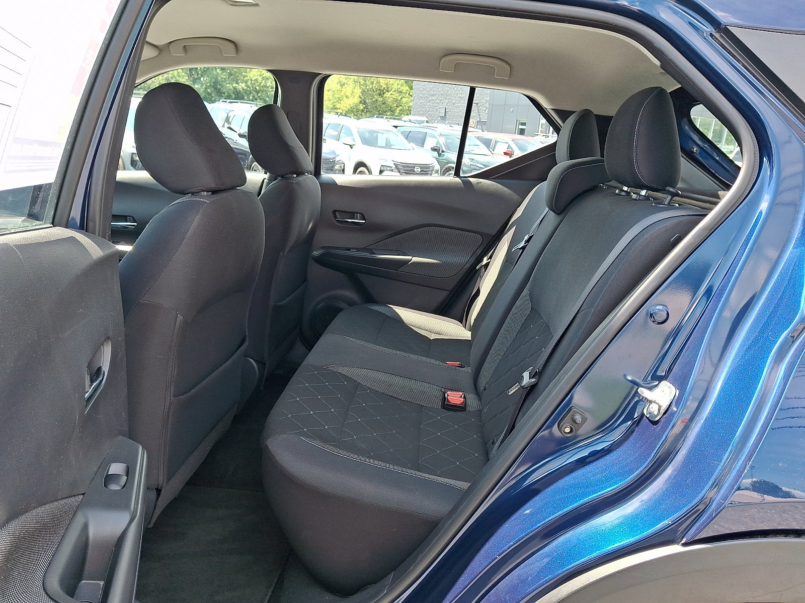 Used 2019 Nissan Kicks SV FWD image 11