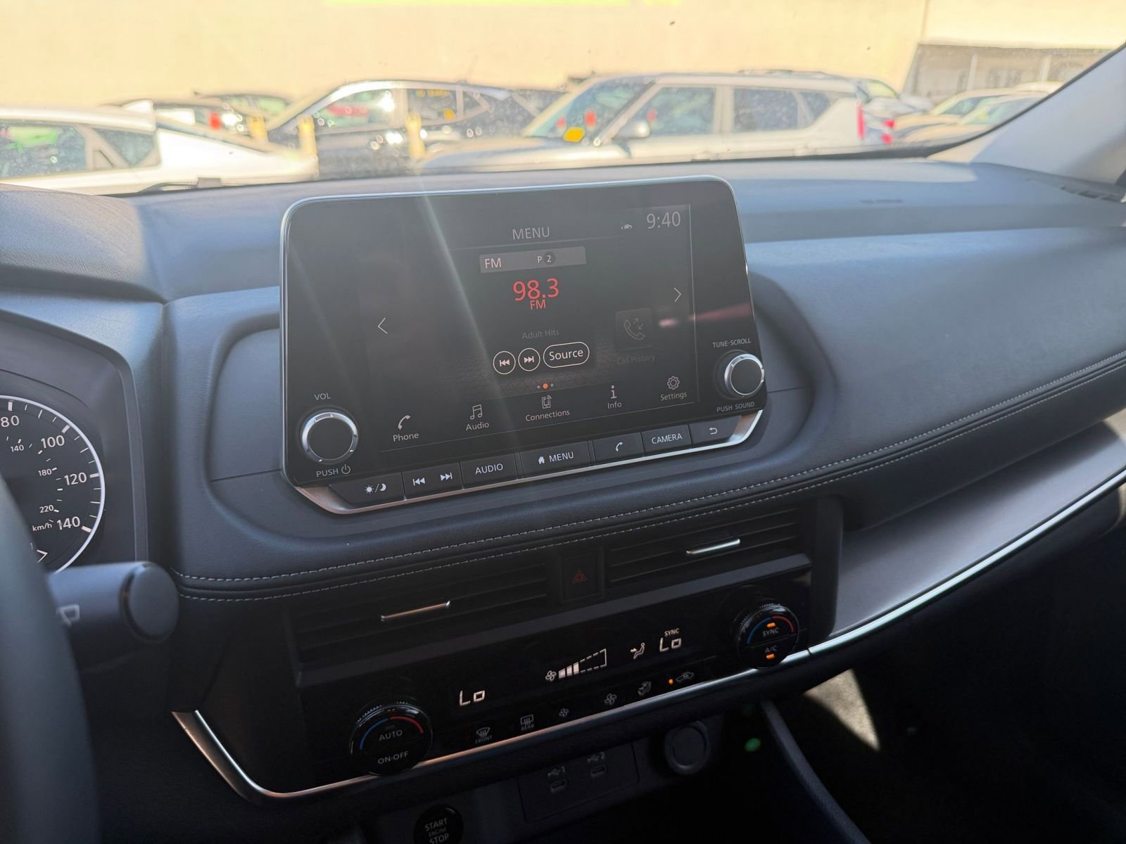 Used 2025 Nissan Rogue SV FWD image 20