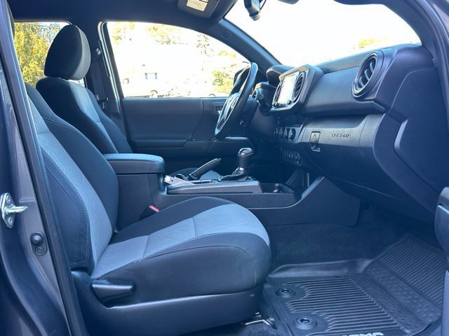Used 2020 Toyota Tacoma TRD Off-Road w/ Technology Package AWD/4WD image 26