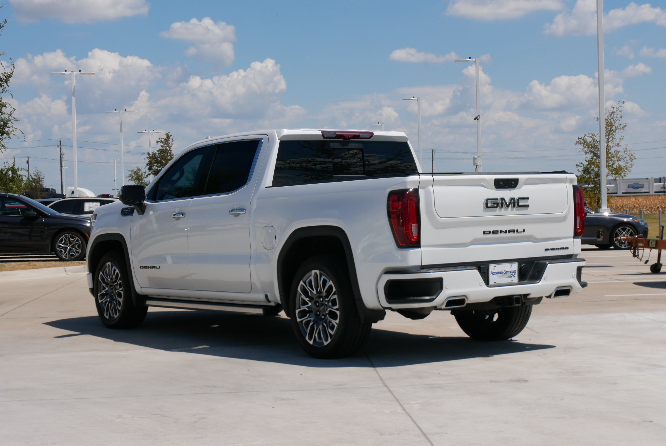 Used 2023 GMC Sierra 1500 Denali Ultimate AWD/4WD image 7