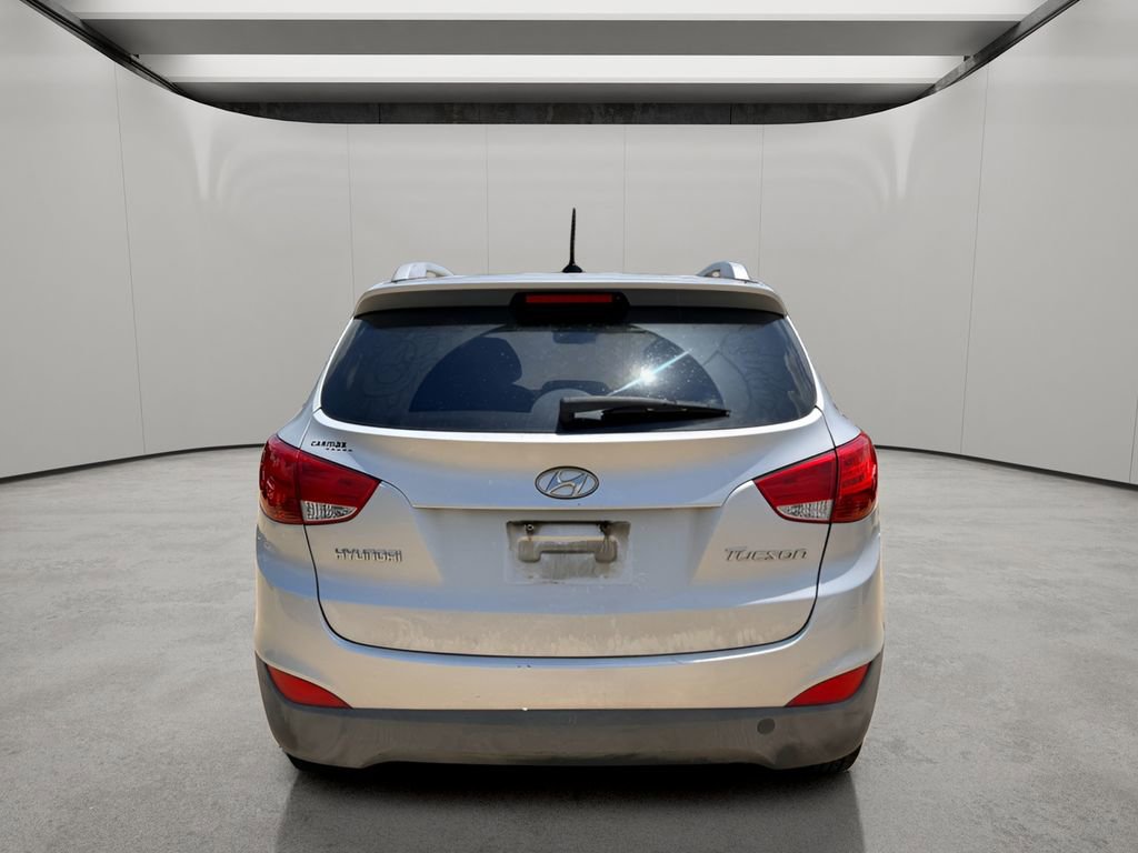 Used 2011 Hyundai Tucson GLS FWD image 4