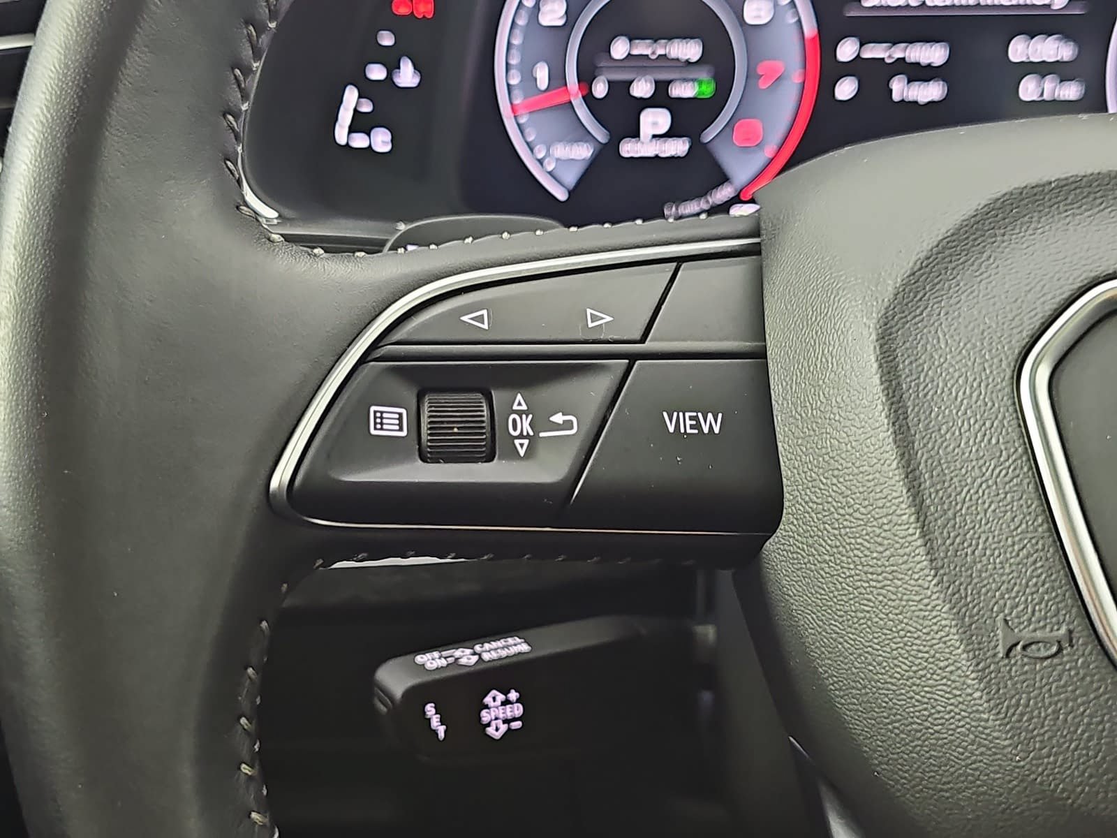 Used 2019 Audi Q8 Premium Plus AWD/4WD image 17