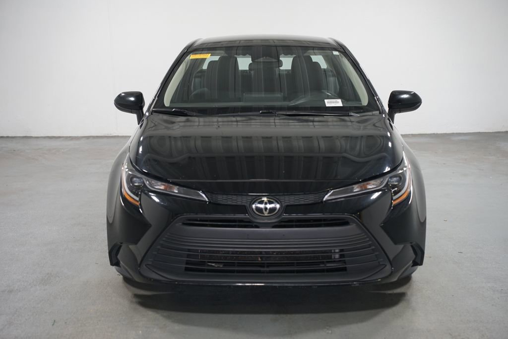 Certified 2023 Toyota Corolla LE image 2
