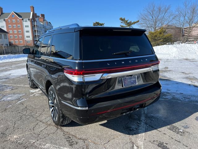 Used 2024 Lincoln Navigator Reserve image 8