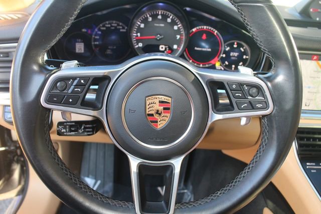 Used 2018 Porsche Panamera 4S image 18