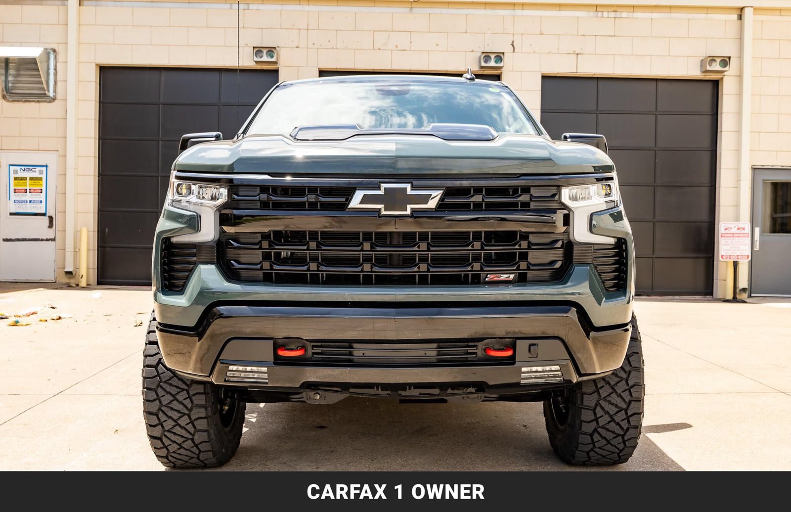 Used 2025 Chevrolet Silverado 1500 LT Trail Boss w/ Convenience Package II AWD/4WD image 4