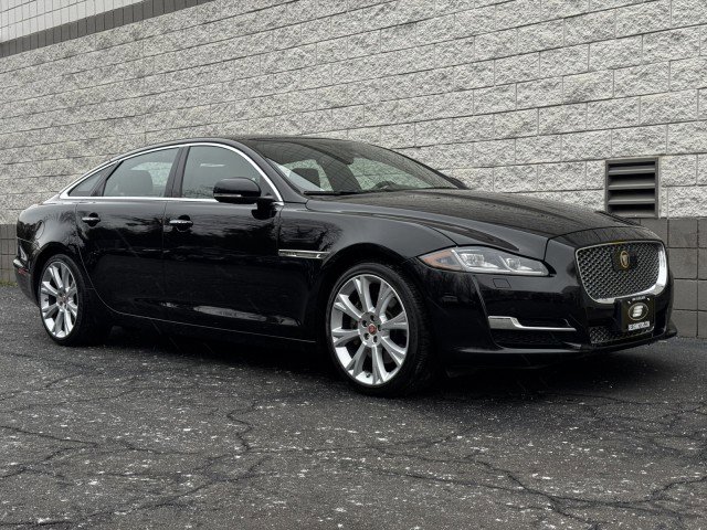 Used 2017 Jaguar XJ L Portfolio image 17