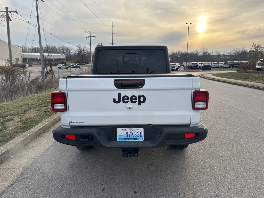 Used 2024 Jeep Gladiator Sport image 6