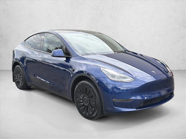 Used 2023 Tesla Model Y Long Range video 3