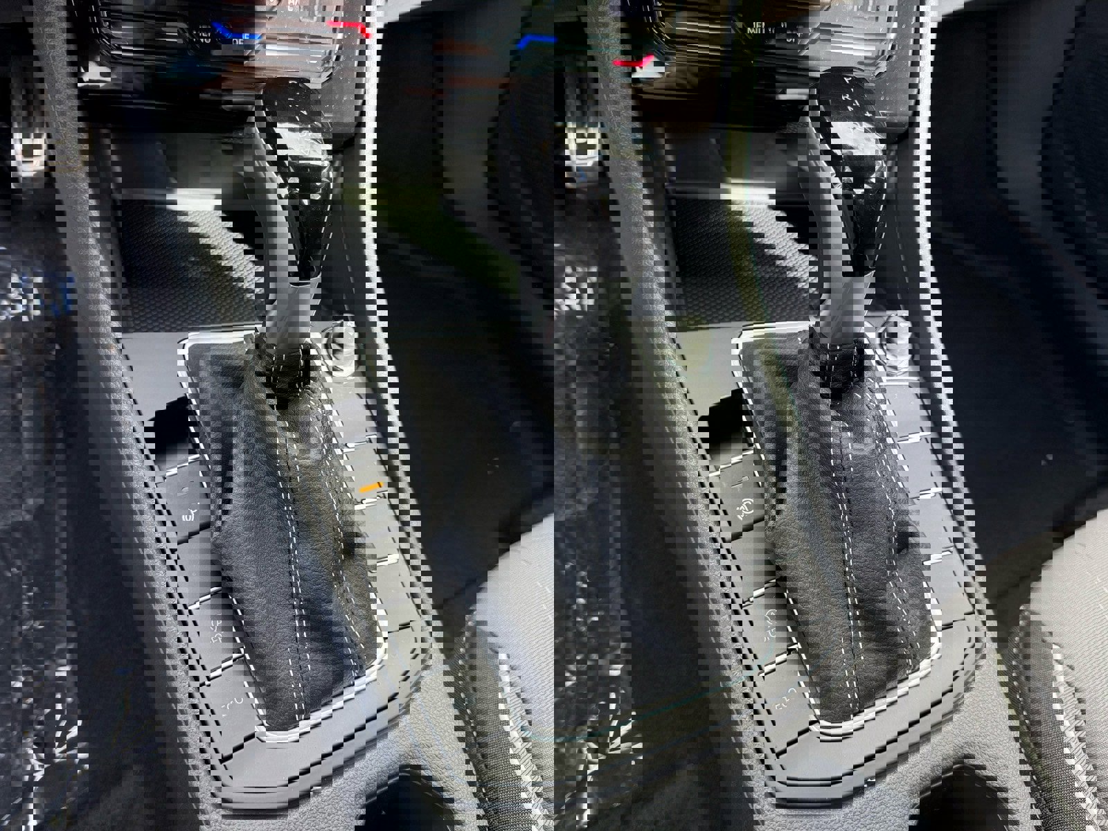 New 2025 Volkswagen Jetta Sport image 32