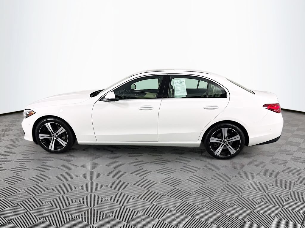 Used 2025 Mercedes-Benz C 300 Sedan image 4