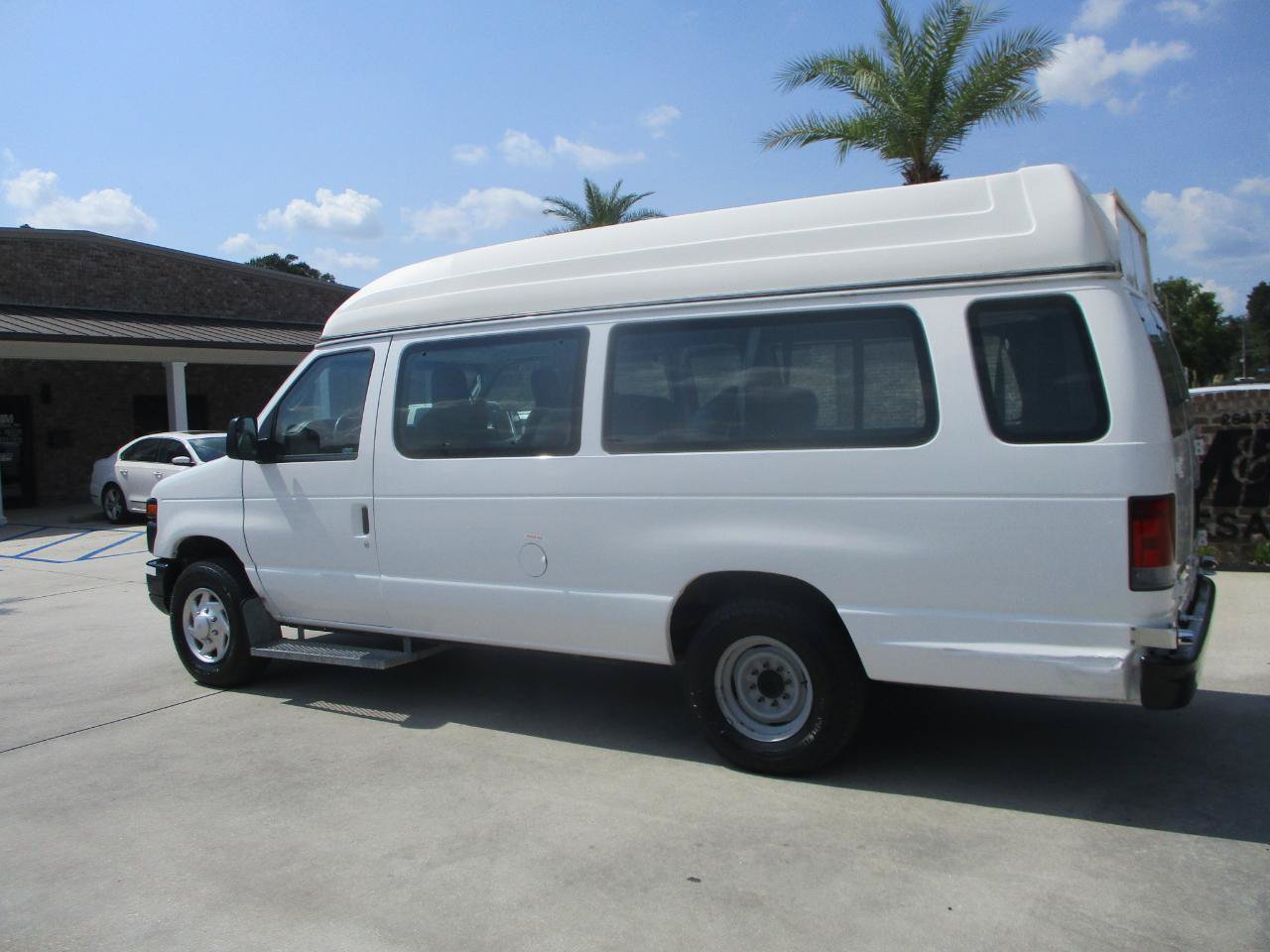 Used 2013 Ford E-250 and Econoline 250 Extended w/ PWR Group RWD image 14