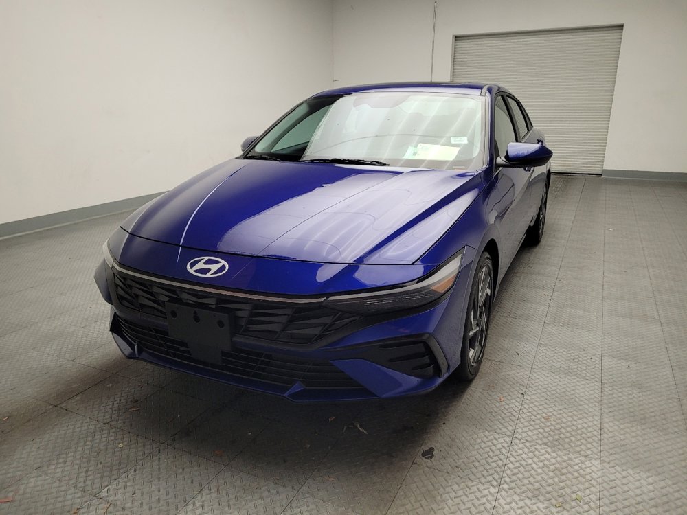 Used 2025 Hyundai Elantra SEL image 15