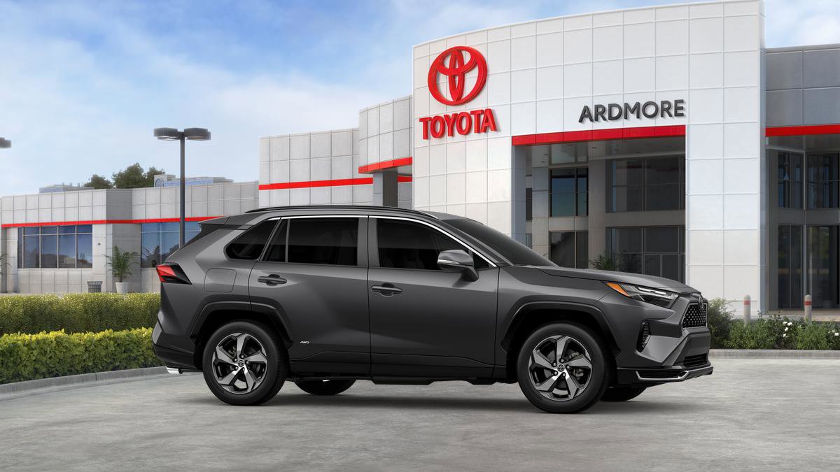 New 2025 Toyota RAV4 SE image 31