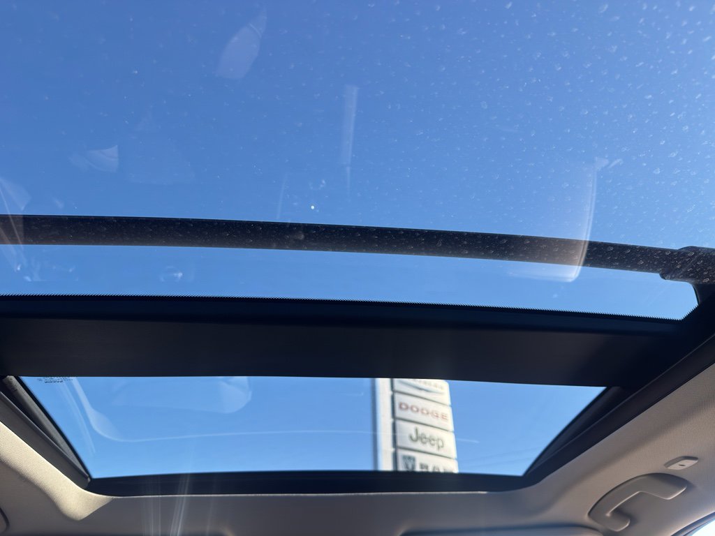 New 2026 Nissan Rogue Platinum image 11