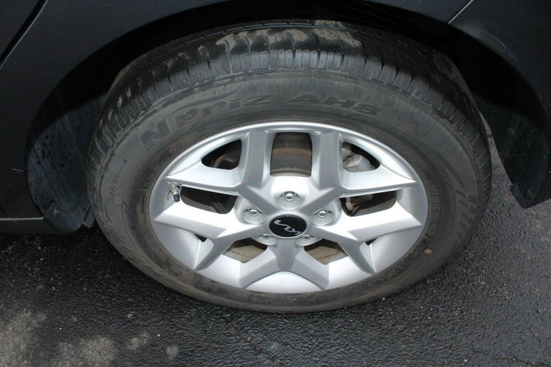 Used 2024 Kia Soul LX w/ Option Group 015 image 8