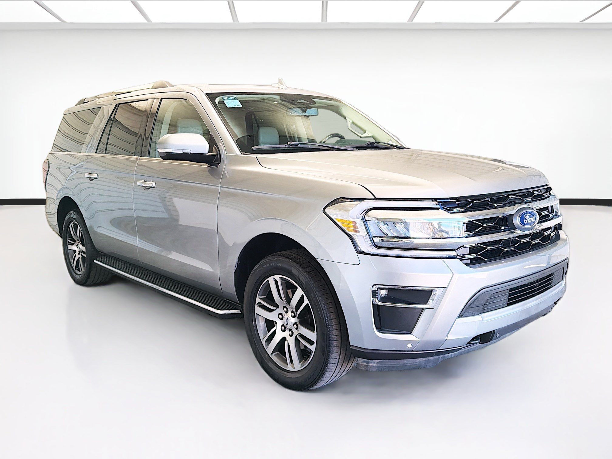 Used 2022 Ford Expedition Max Limited AWD/4WD image 3