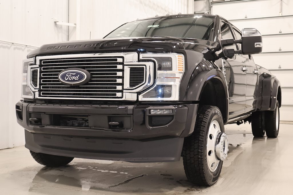 Certified 2022 Ford F450 Platinum w/ FX4 Off-Road Package image 6