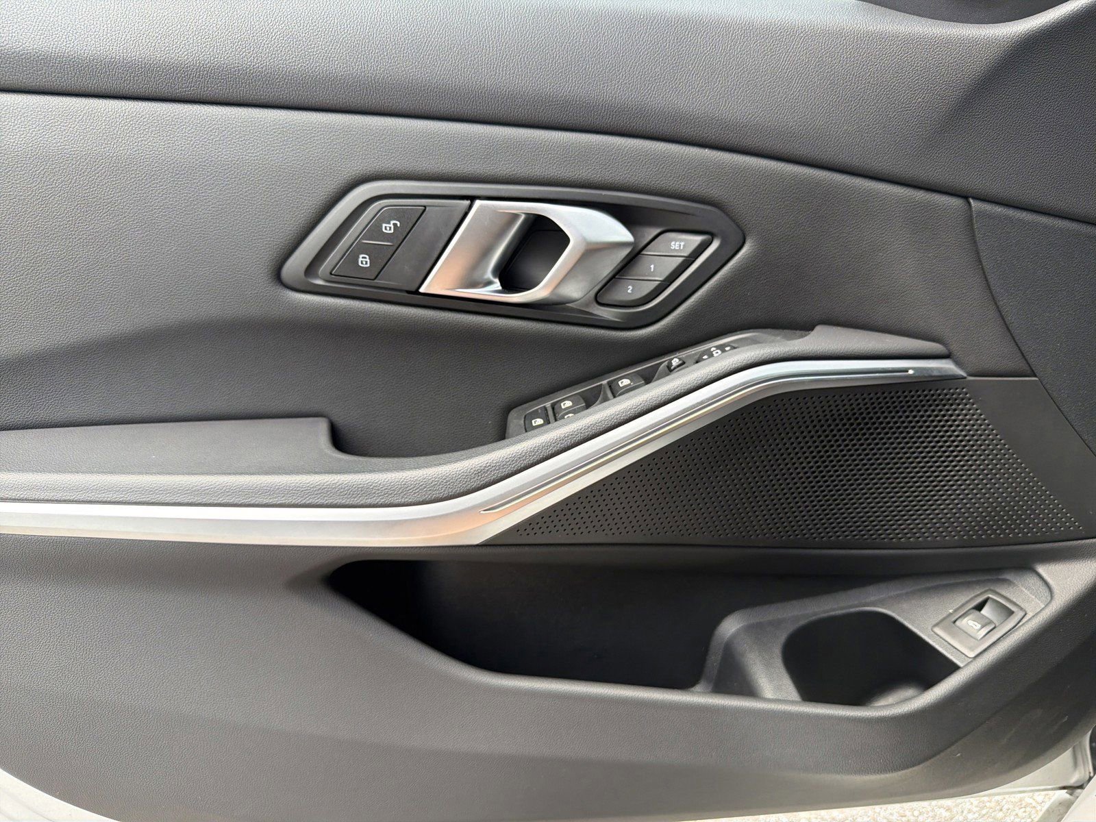 Certified 2025 BMW 330i xDrive Sedan AWD/4WD image 24