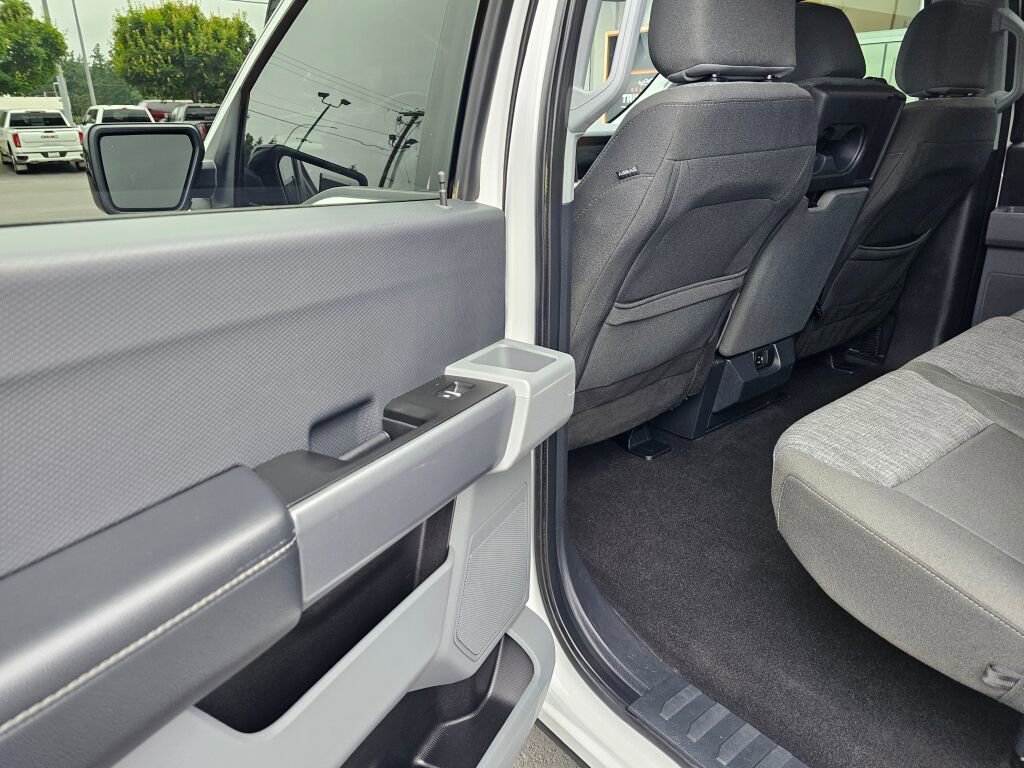 Used 2022 Ford F150 XLT w/ Trailer Tow Package image 14