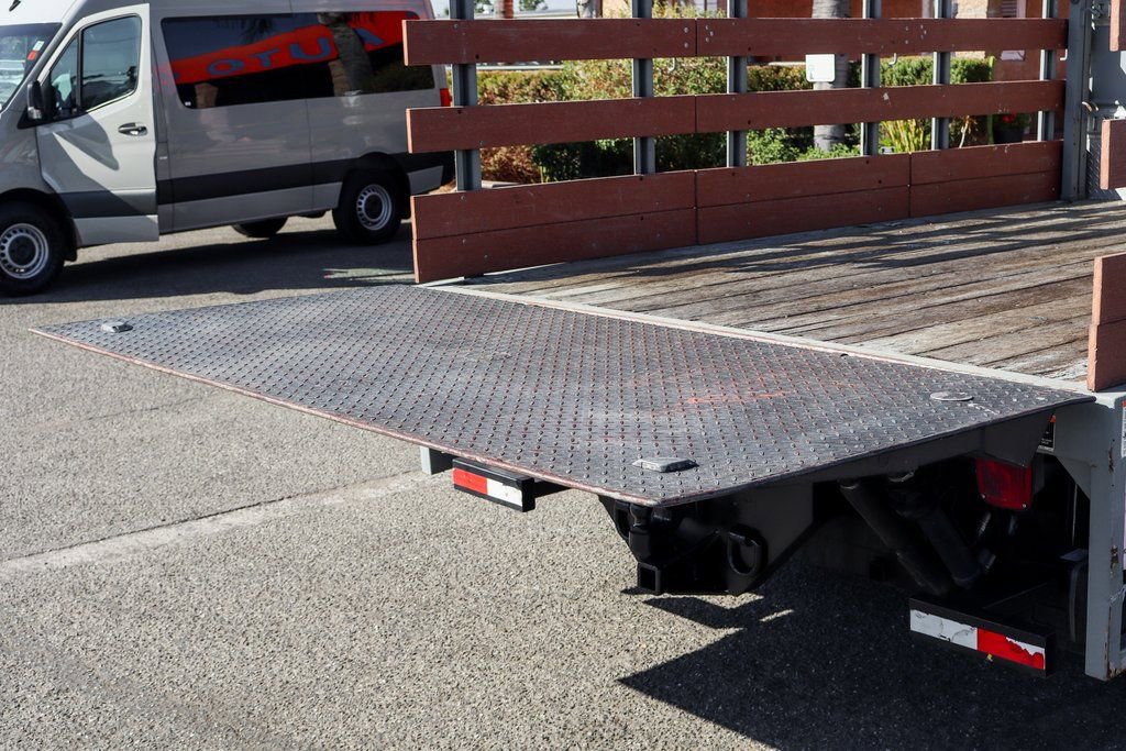 Used 2011 Ford F550 2WD Crew Cab Super Duty w/ Payload Upgrade Pkg image 11