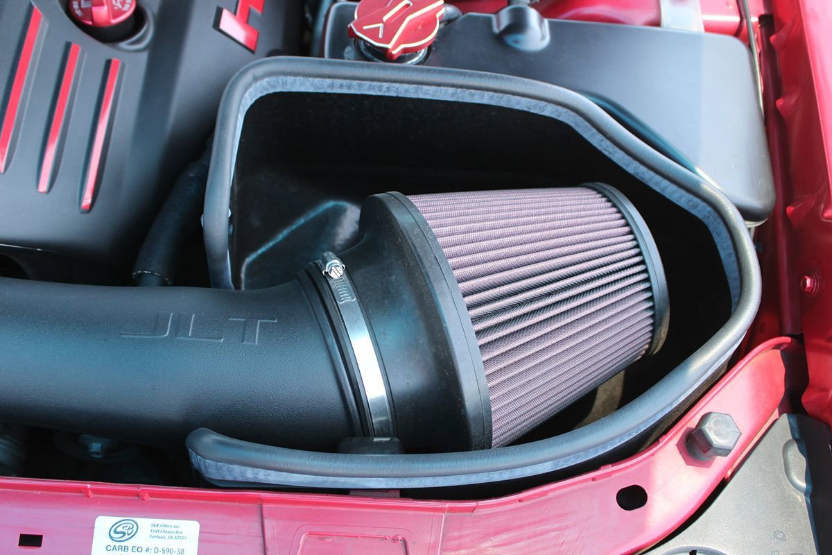 Used 2013 Dodge Challenger R/T w/ Sound Group II RWD image 19