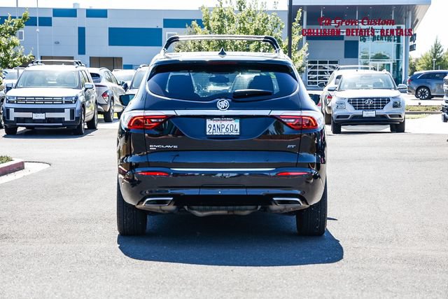 Used 2022 Buick Enclave Essence w/ Experience Buick Package AWD/4WD image 4