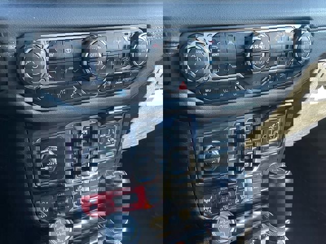 Used 2024 Jeep Wrangler Unlimited Rubicon 4xe image 20