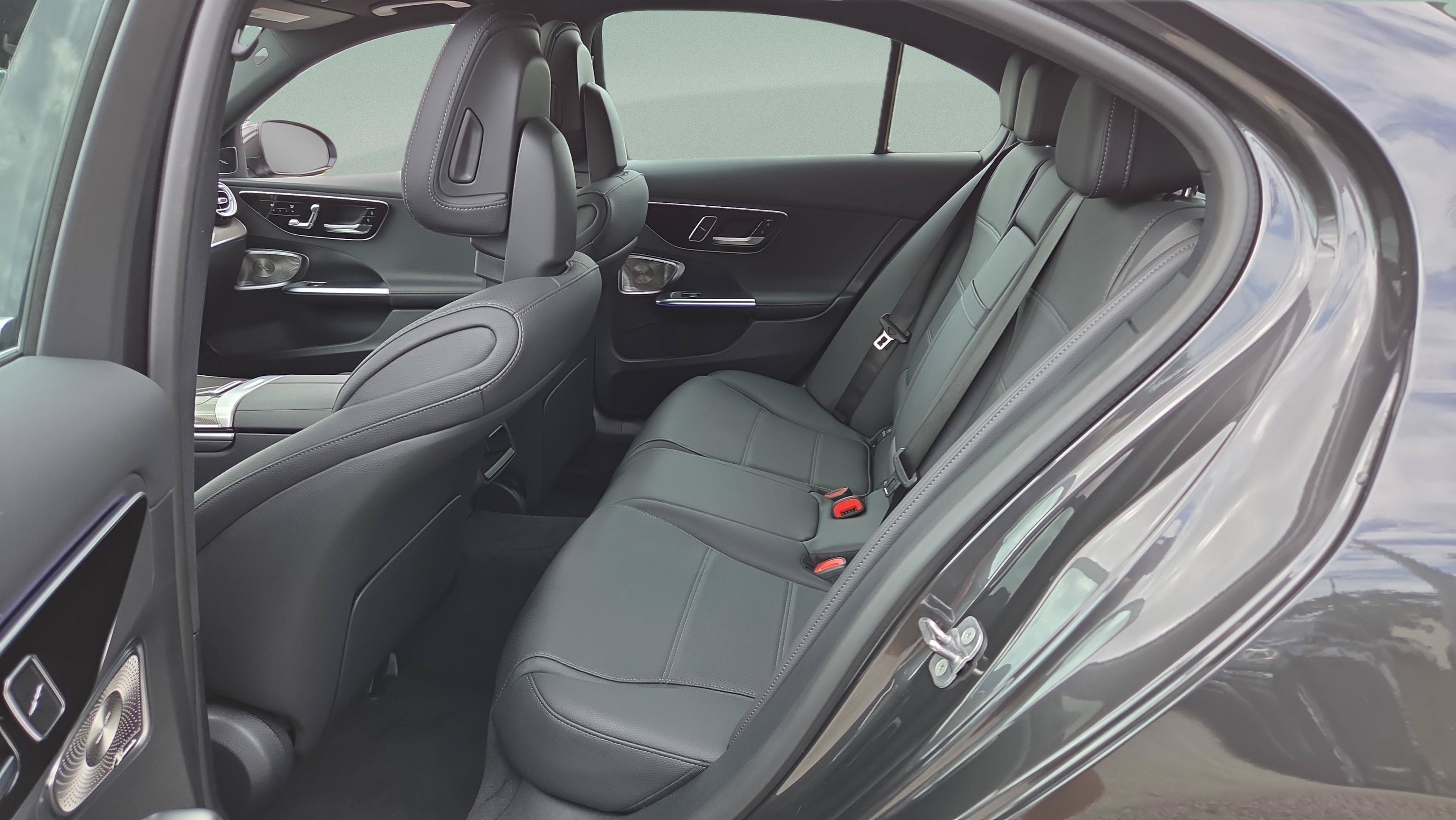 Used 2026 Mercedes-Benz C 300 Sedan image 11