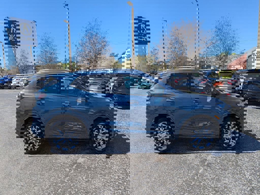 Used 2024 Buick Encore GX Avenir w/ Avenir Technology Package image 3