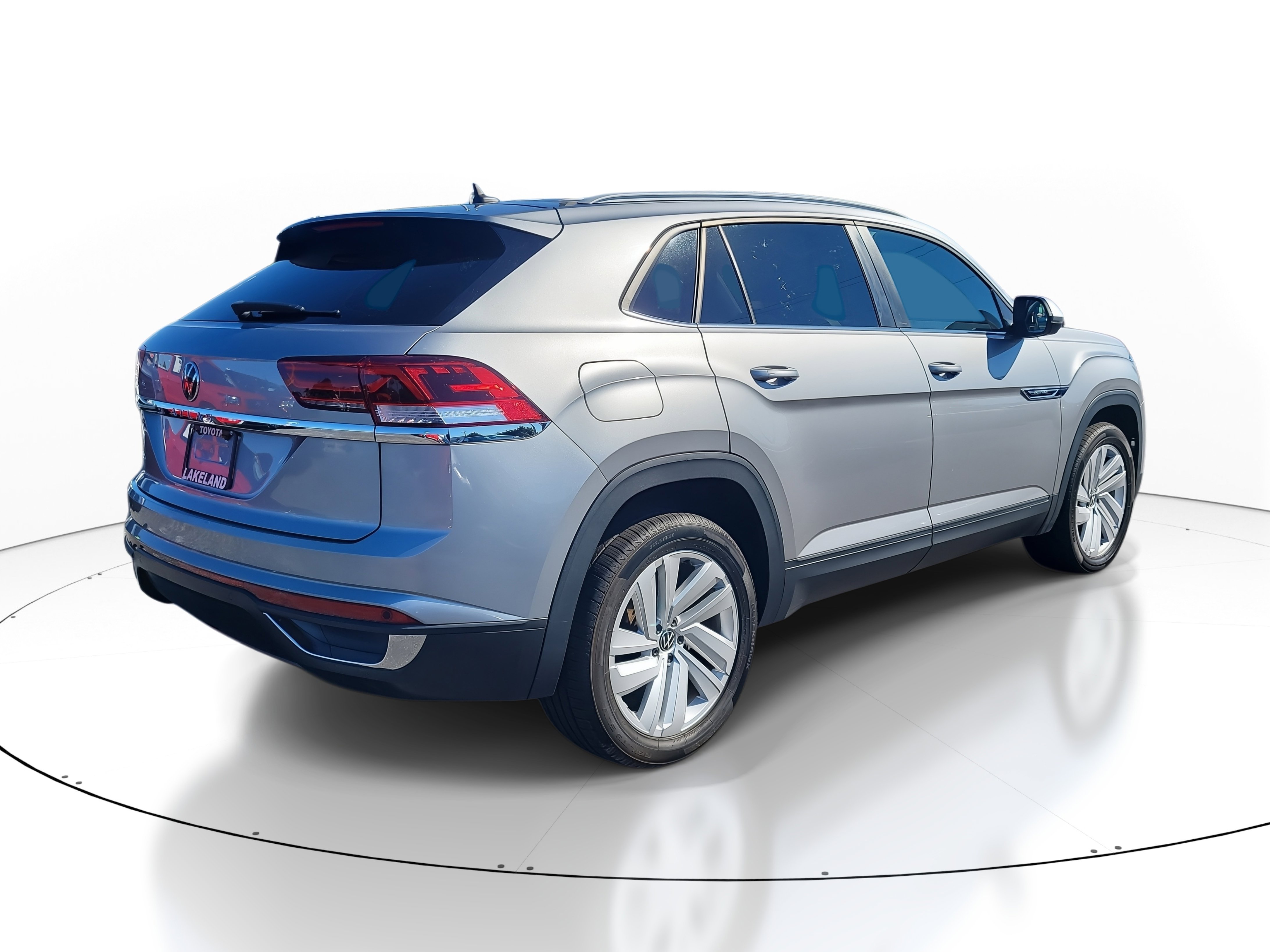 Used 2021 Volkswagen Atlas Cross Sport SE image 7