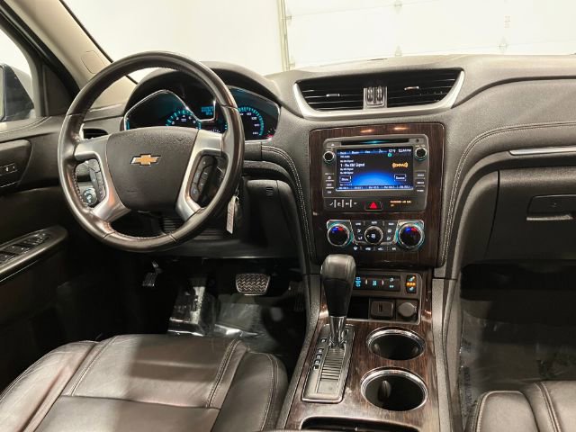 Used 2017 Chevrolet Traverse LT image 32