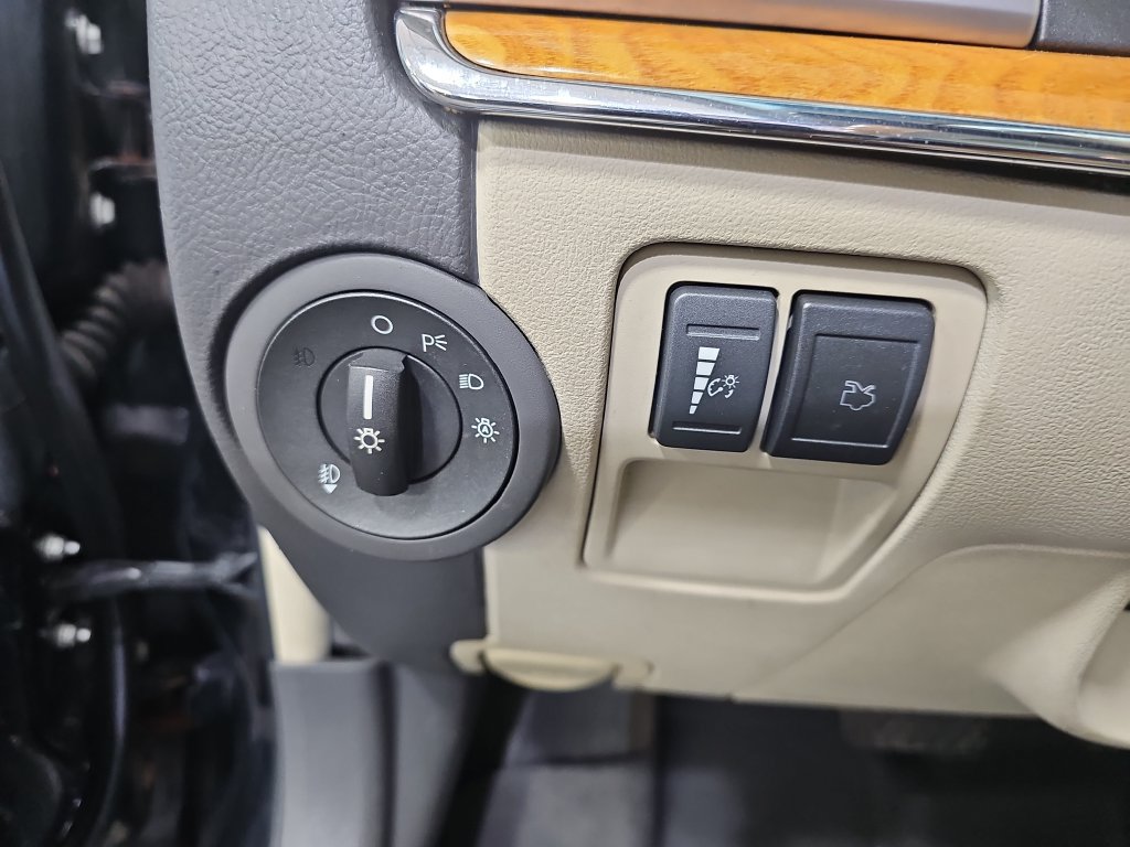 Used 2012 Lincoln MKZ AWD image 28