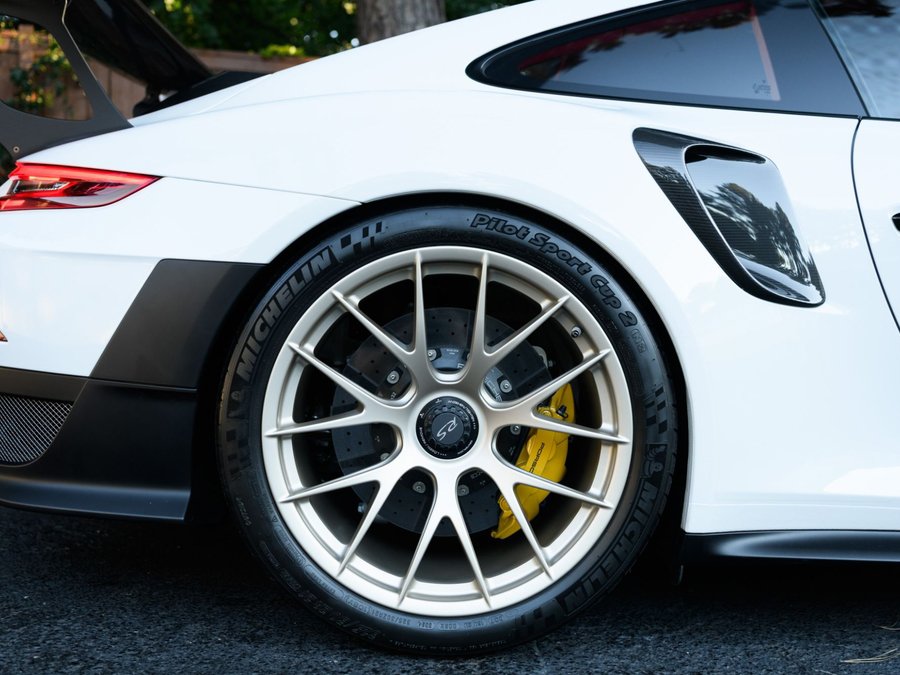 Used 2018 Porsche 911 GT2 RS RWD image 11